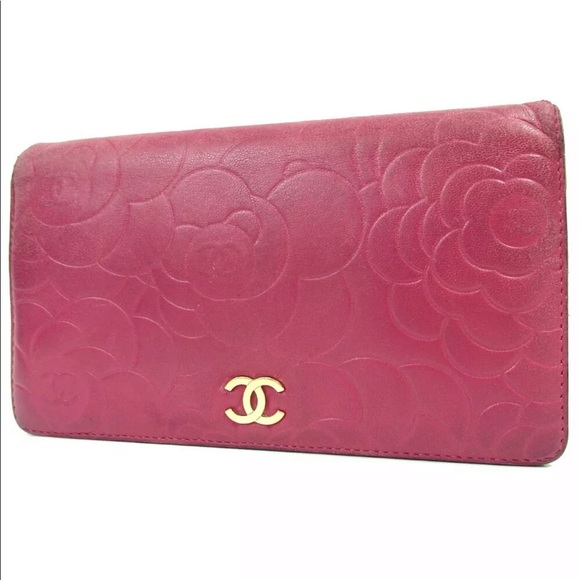 CHANEL Handbags - CHANEL Camellia Yen Wallet